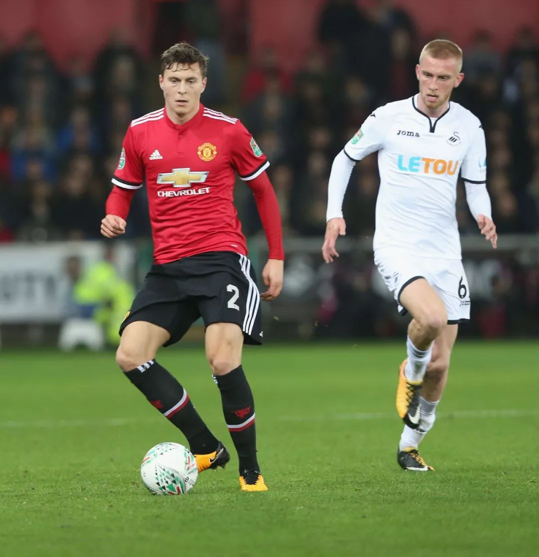 现得相当冷 现得相当冷